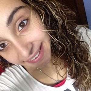 Meet your Posher, Leslie